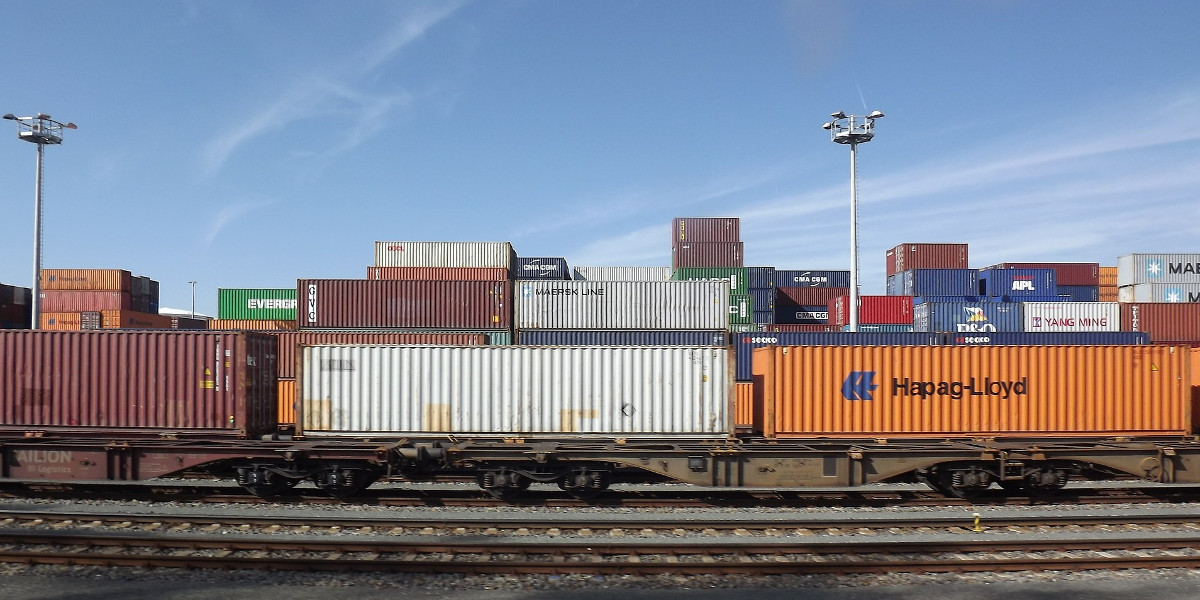 Schie­ne soll künf­tig mehr Abfall­trans­por­te abwickeln