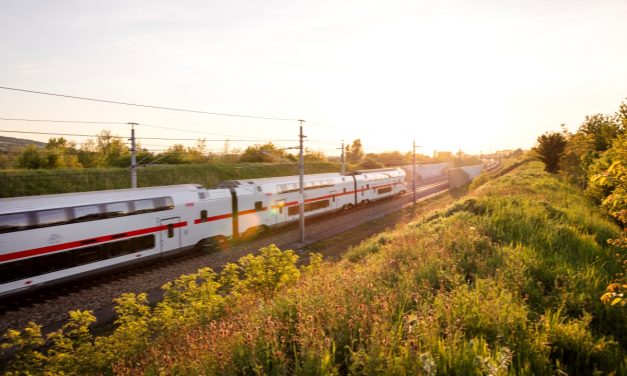 IC-Dop­pel­stock­zü­ge der ÖBB auf West­bahn­stre­cke im Einsatz