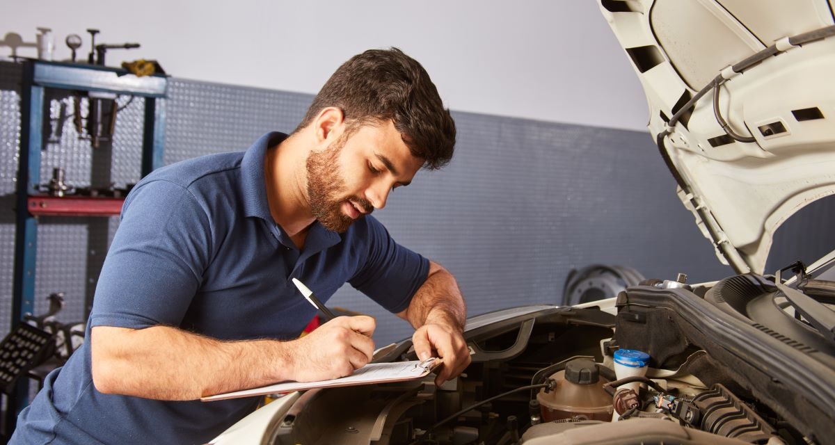 Für Autos jähr­li­che §&nbsp;57a-Begut­ach­tung erst nach zehn Jahren