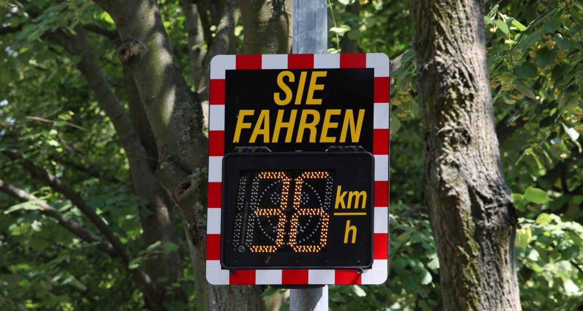 Bei Ver­kehrs­de­lik­ten neue Straf­sät­ze österreichweit