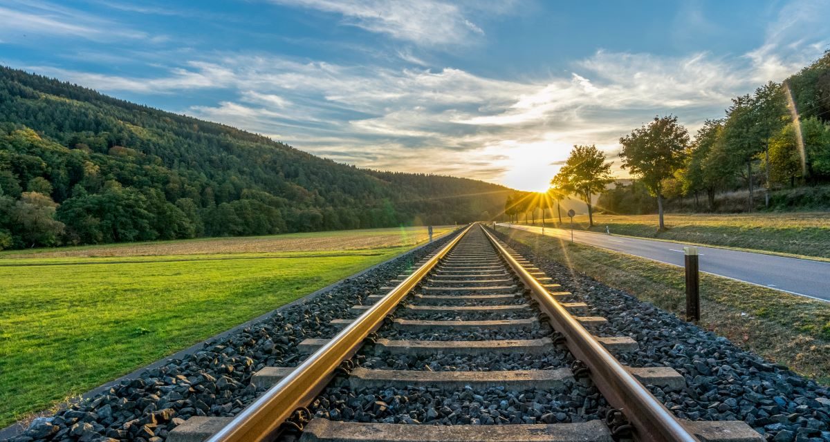 Mur­tal­bahn und Zil­ler­tal­bahn mit umwelt­freund­li­chen Antrieben